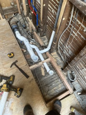 Ruhin’s Plumbing Logo