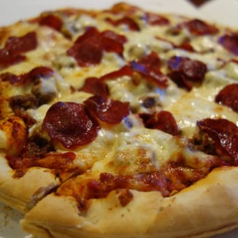 Giordano's - Medium with Pepperoni and Sausage - Pizza Near Me - Kissimmee, Florida Giordano's - Medium with Pepperoni and Sausage - Pizza Near Me - Kissimmee, Florida