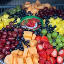 Zazzera's Super Market - Fruit Trays