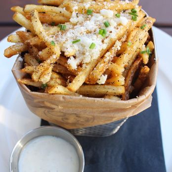 Table 33 - Truffle fries - Breakfast & Brunch Near Me - Dayton, Ohio