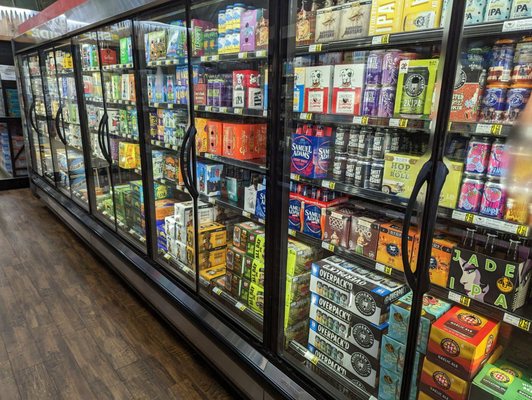 Boulineau's Foods Plus by null