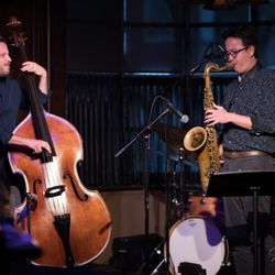 Kenji Lee - Saxophone Teacher - Kenji Lee w/ the Jeff Pedraz Trio at The Dirty Dog Jazz Cafe