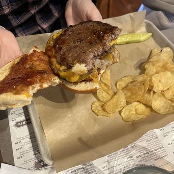 Schaylor Brewing - not-smashed burger patties - Breweries Near Me - Lebanon, Pennsylvania