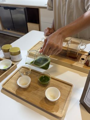 PARU - Retail Store by null