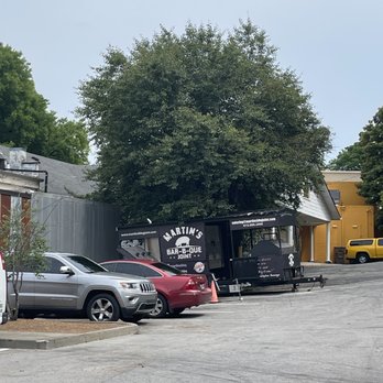 Martin's Bar-B-Que Joint - Food trailer in parking lot - Barbeque Near Me - Nashville, Tennessee Martin's Bar-B-Que Joint - Food trailer in parking lot - Barbeque Near Me - Nashville, Tennessee