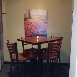 Taylors On Toft - Cute dinning room for two with a curtain for a romantic date night