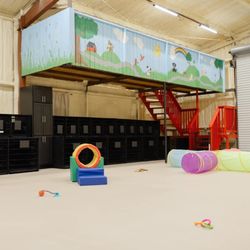 Happy Tails Doggie Day Care