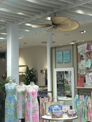 Lilly Pulitzer by null