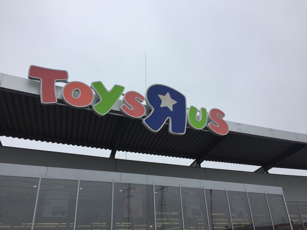 TOYS”R”US Updated August 2024 Jedletzbergerstr. 7, Wien, Austria