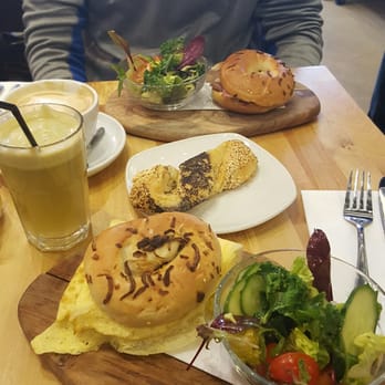 B Bagel Bakery Bar - Bakeries Near Me - London, XGL