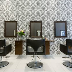 Refresh Salon and Spa - The salon.