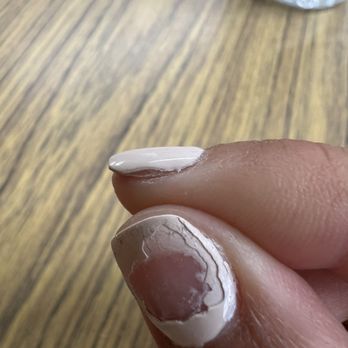 MT Nails And Spa - Thumb that started peeling not even 3 hours after the gel manicure - Nail Salons Near Me - Hacienda Heights, California