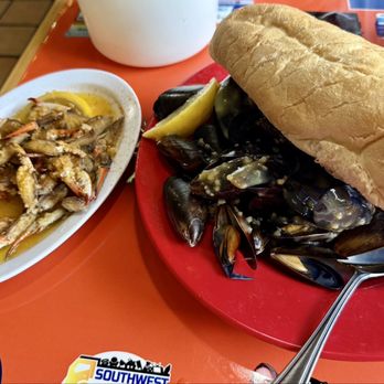 Crab Shack Restaurant - Garlicky Mussels - Seafood Near Me - St Petersburg, Florida Crab Shack Restaurant - Garlicky Mussels - Seafood Near Me - St Petersburg, Florida