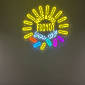 Froyo & Fido - Ice Cream & Frozen Yogurt Near Me - Simi Valley, California