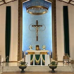 St Mary's Catholic Church - Main Altar   (Winter Ordinary Time)