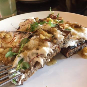Tratto - Buratta Crostini with walnut honey - Italian Near Me - San Francisco, California