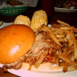 Smoke Daddy - Pulled Pork Sandwich