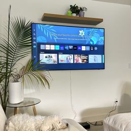Mounted Samsung Frame 65 inch TV. The pic doesn't do it justice. Mounted Samsung Frame 65 inch TV. The pic doesn't do it justice.
