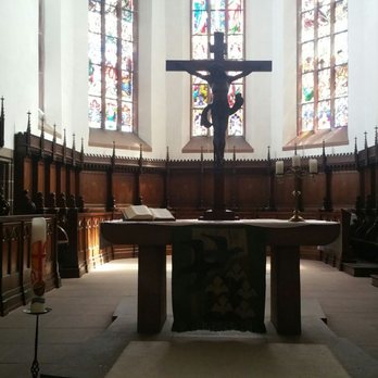 Evangelische Kirche - Altar und Fenster - Churches Near Me - Calw, BW