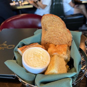 Original Joe's - Bread bowl - Italian Near Me - Walnut Creek, California