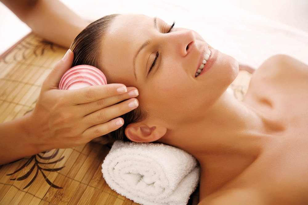 Outer Image Spa Logo