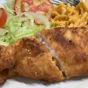 Los Potosinos - Pollo relleno (platillo fuerte de la comida corrida) - Mexican Near Me - Tampico, TAM