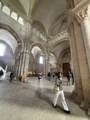 Basilique de Vézelay by null