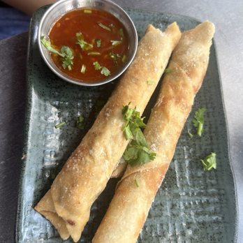 Palette 22 - Lumpia - Bars Near Me - Arlington, Virginia Palette 22 - Lumpia - Bars Near Me - Arlington, Virginia