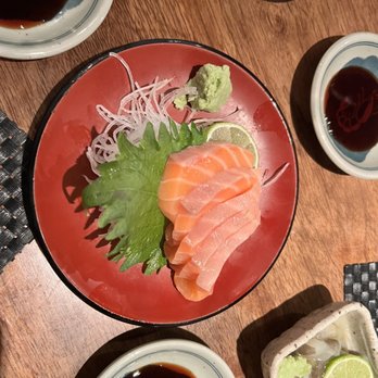 Mr Max - Salmon Sashimi - Sushi Bars Near Me - Irving, Texas