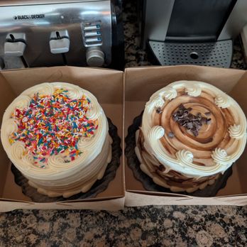 A Little Something Sweet - Vanilla cake and chocolate cake - Desserts Near Me - Lake Forest, California