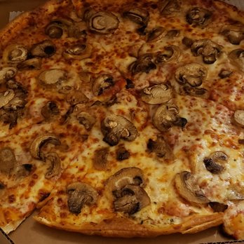 Pizza Hut - Cheese and mushroom pizza - Chicken Wings Near Me - Frisco, Texas Pizza Hut - Cheese and mushroom pizza - Chicken Wings Near Me - Frisco, Texas