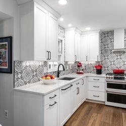 Appliance Connection - Stove, hood, refrigerator & dishwasher from Appliance Connection.  PC: Renee Alexander