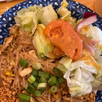 Satay Thai - Pad-Thai with chicken - Thai Near Me - Nashville, Tennessee Satay Thai - Pad-Thai with chicken - Thai Near Me - Nashville, Tennessee