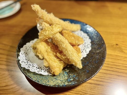 Mihana Japanese Bistro & Bar by null