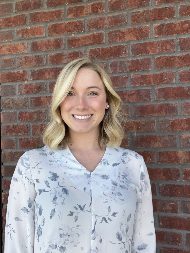 JENIFER HOLLOMAN RE/MAX REAL ESTATE EXECUTIVE Contact Agent 2530