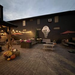 The Reedsville Creamery - Spacious patio with lots of seating