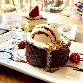 Giovanni - Chocolate Molten Cake and Tiramisu - Italian Near Me - Rockwall, Texas