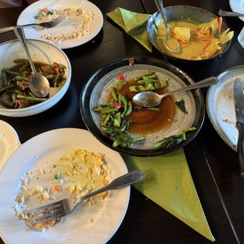 Pearl Thai Cuisine - Chicken Yellow Curry, Crab Fried Rice, Crispy Pork, beef basil? - Thai Near Me - Benicia, California Pearl Thai Cuisine - Chicken Yellow Curry, Crab Fried Rice, Crispy Pork, beef basil? - Thai Near Me - Benicia, California