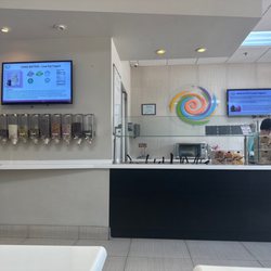 Oyo Frozen Yogurt