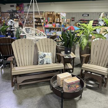 Earl May Garden Center - Nurseries & Gardening Near Me - Shawnee, Kansas Earl May Garden Center - Nurseries & Gardening Near Me - Shawnee, Kansas