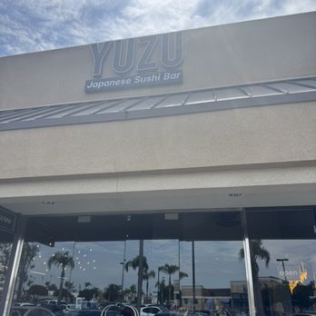 Yuzu Japanese Sushi Bar photo 9