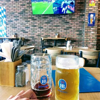Das Bierhauz - First visit came with sports and beer for a super welcoming stay :) - Beer Gardens Near Me - Redwood City, California Das Bierhauz - First visit came with sports and beer for a super welcoming stay :) - Beer Gardens Near Me - Redwood City, California