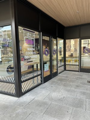 Insomnia Cookies by null