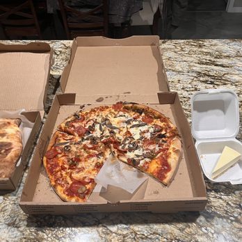 Grande Pizza - This was soooo good. The pizza, the calzone, the cheese cake, the delivery! Recommend and will order again - Pizza Near Me - Peoria, Arizona Grande Pizza - This was soooo good. The pizza, the calzone, the cheese cake, the delivery! Recommend and will order again - Pizza Near Me - Peoria, Arizona