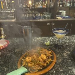 Xochimilco Tequila Bar - Fajitas supreme