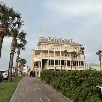 Porch Cafe - Entering the Porch Cafe. Beautiful restaurant! - New American Near Me - Galveston, Texas Porch Cafe - Entering the Porch Cafe. Beautiful restaurant! - New American Near Me - Galveston, Texas