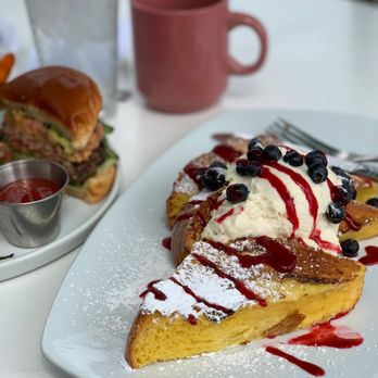 26 Beach Restaurant - New American Near Me - Venice, California