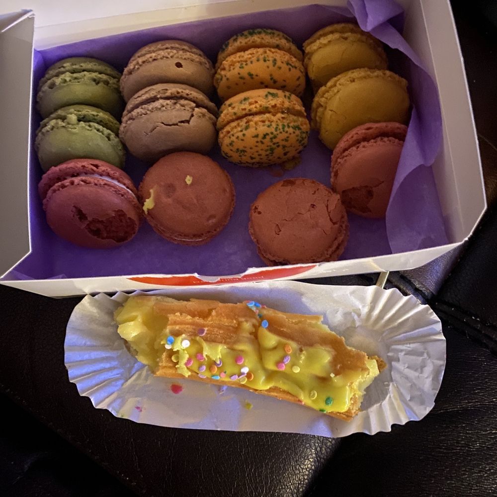 Le Macaron French Pastries - What a mess how can I give this as a gift? - Macarons Near Me - Albuquerque, New Mexico Le Macaron French Pastries - What a mess how can I give this as a gift? - Macarons Near Me - Albuquerque, New Mexico