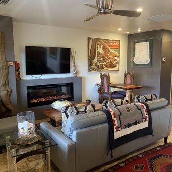 A Sunset Chateau - All suites are 600 sq feet and decorated nicely in Southwestwern design - Bed & Breakfast Near Me - Sedona, Arizona