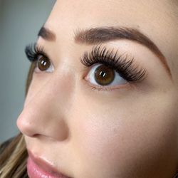 Eyedeal Lashes